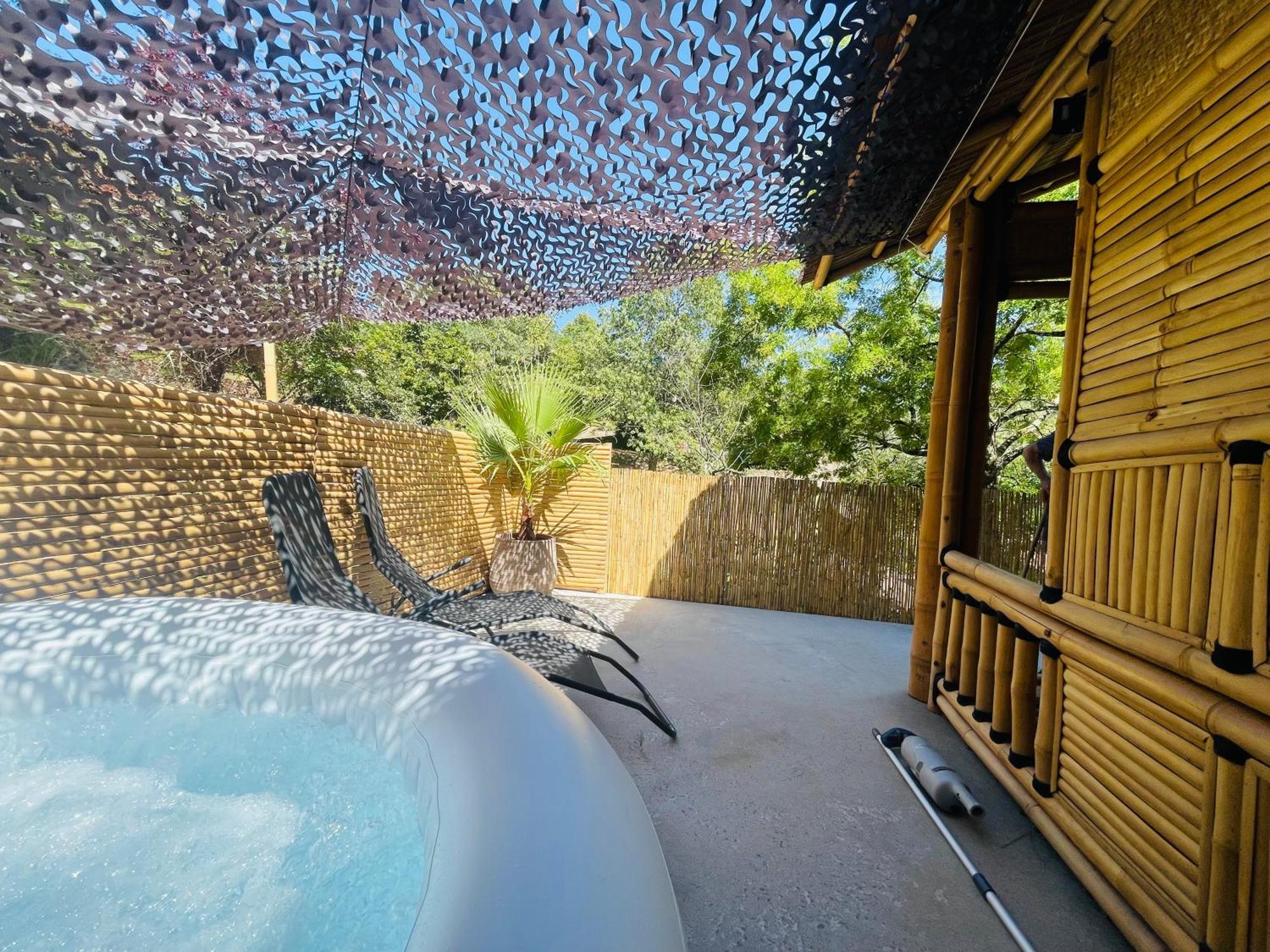 Suite Bambou Bien-Etre A Bali - Le Soleil Des Cevennes Saint-Jean-du-Gard Exterior foto
